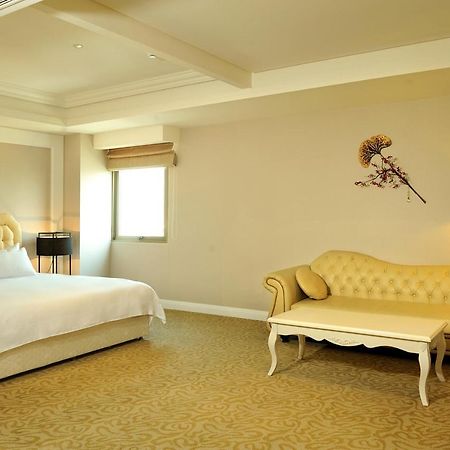 Asia Emperor Hotel Tainan Zewnętrze zdjęcie